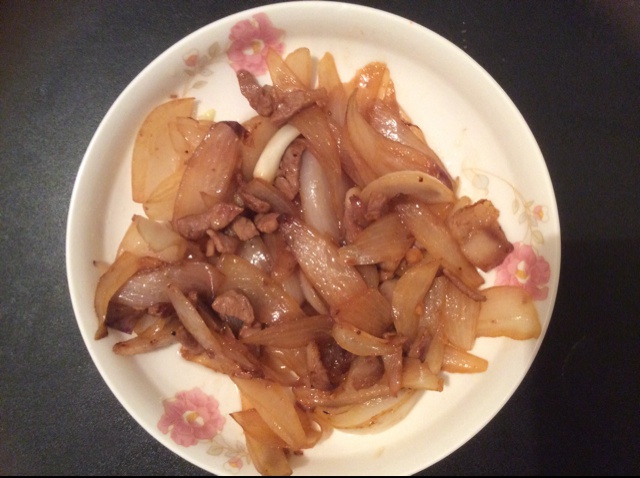 洋葱炒肉片