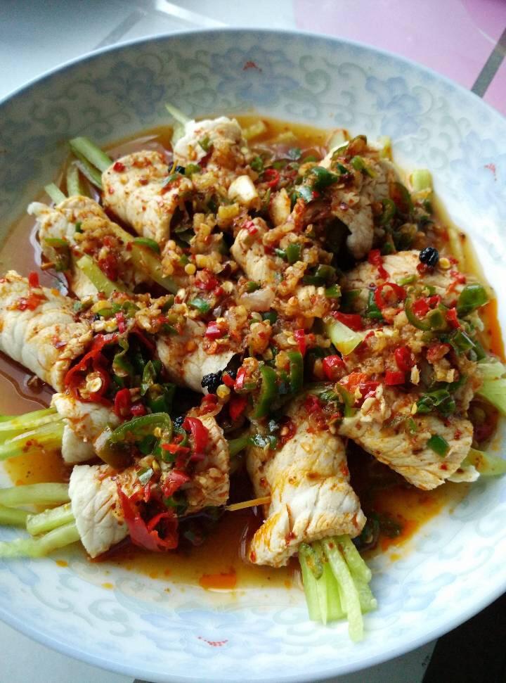 蒜泥白肉蔬菜卷