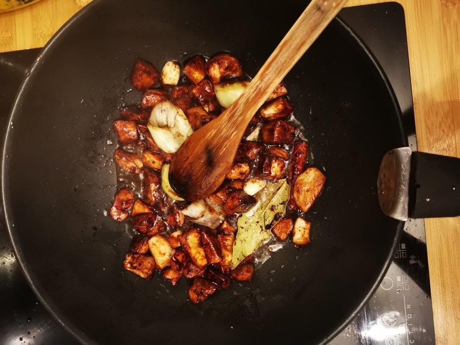 鸡肉炖蘑菇-超鲜，一锅两吃