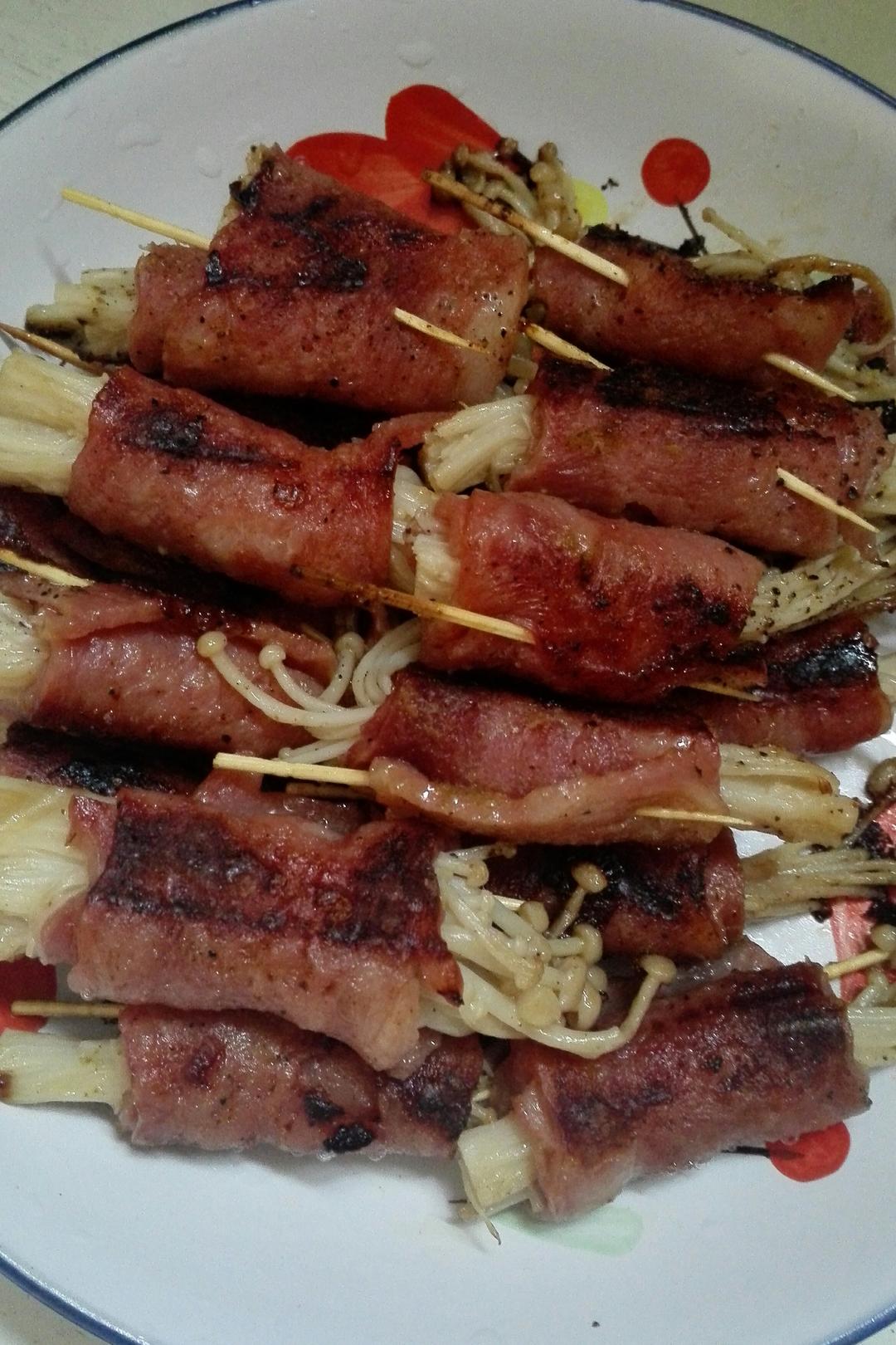 香煎培根金针菇卷