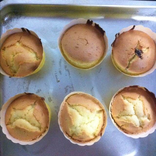 蛋香十足の海绵杯子蛋糕，伴手礼好选择。