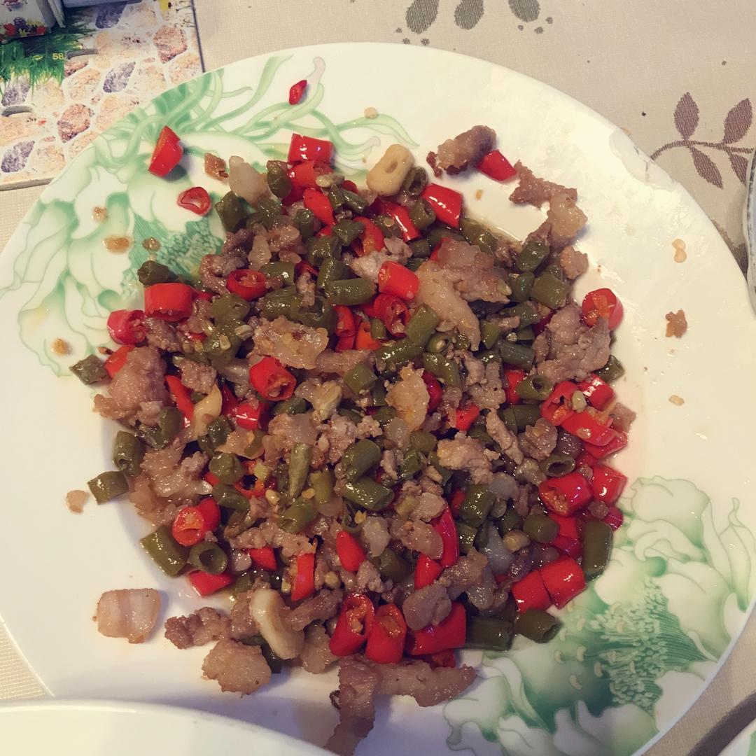 酸豆角炒肉末