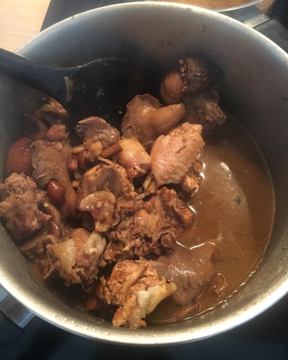 【栗子烧鸡】鸡肉都给你吃，栗子归我~
