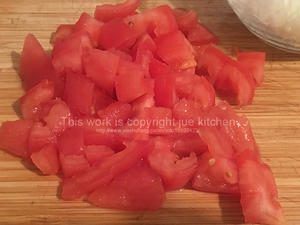 视频：蓝蟹蘑菇番茄沙司意面的做法 步骤1