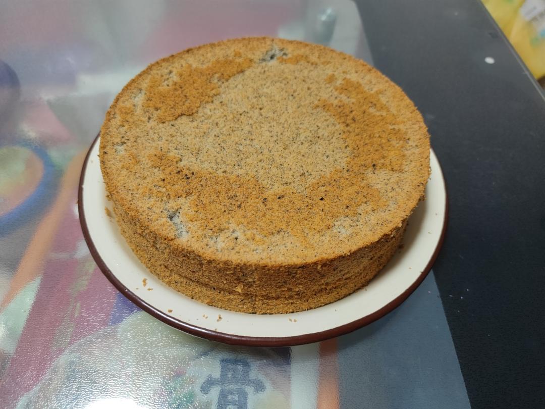 黑芝麻酸奶戚风蛋糕