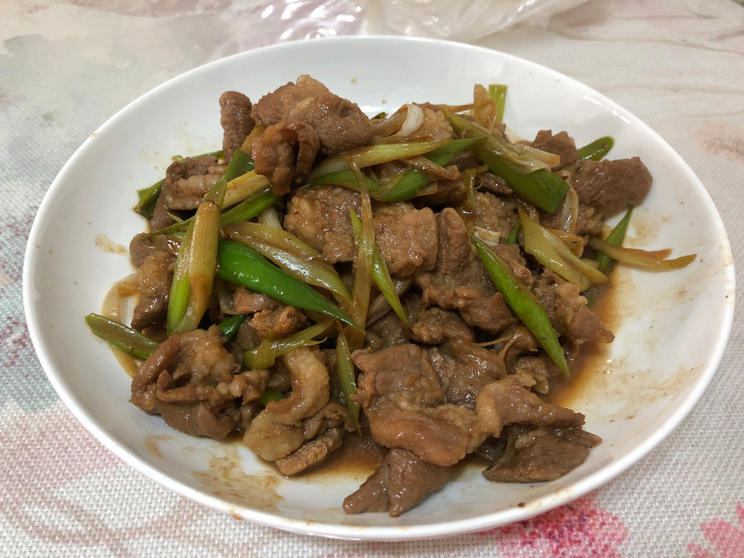 【嗷呜】老北京葱爆羊肉