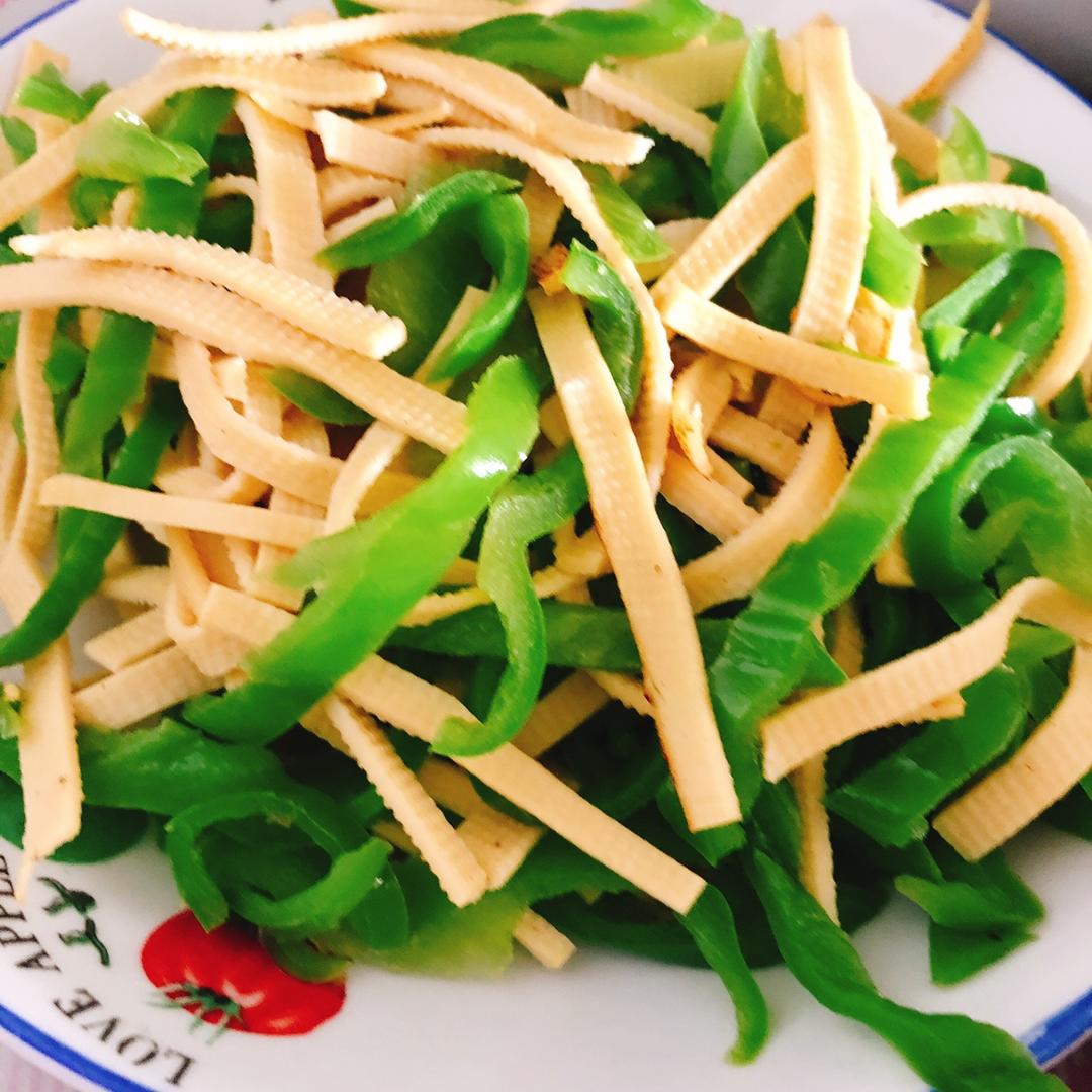 尖椒炒干豆腐