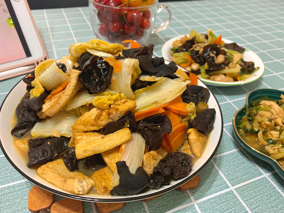 ✨无敌下饭❗️好吃到哭的白菜火腿豆腐煲