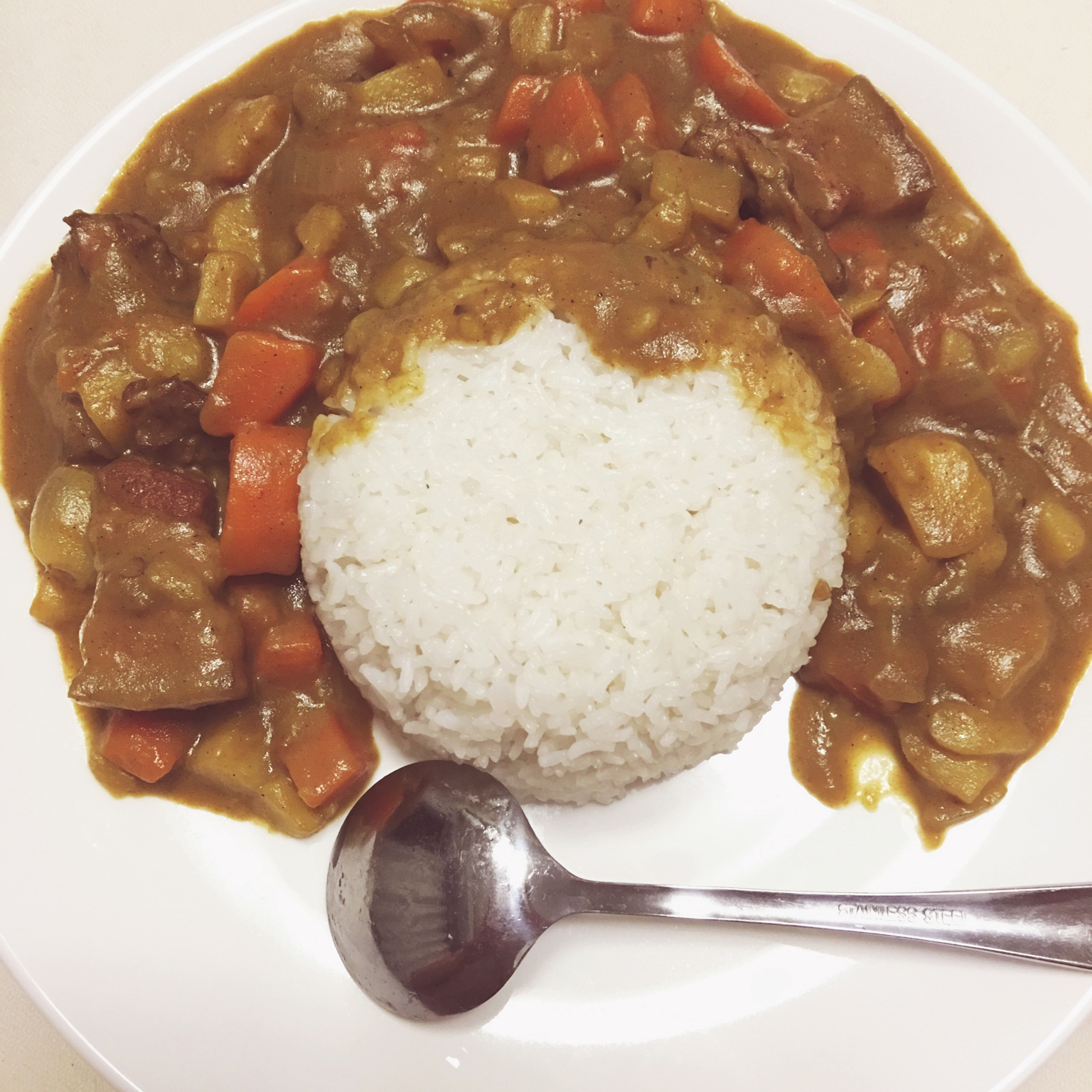 土豆咖喱猪肉饭