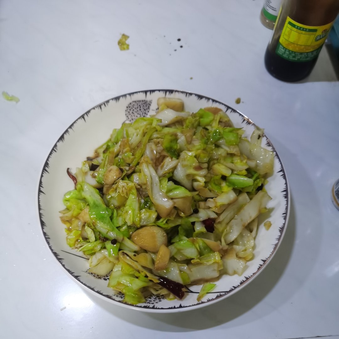 家常手撕包菜这样做比肉还好吃