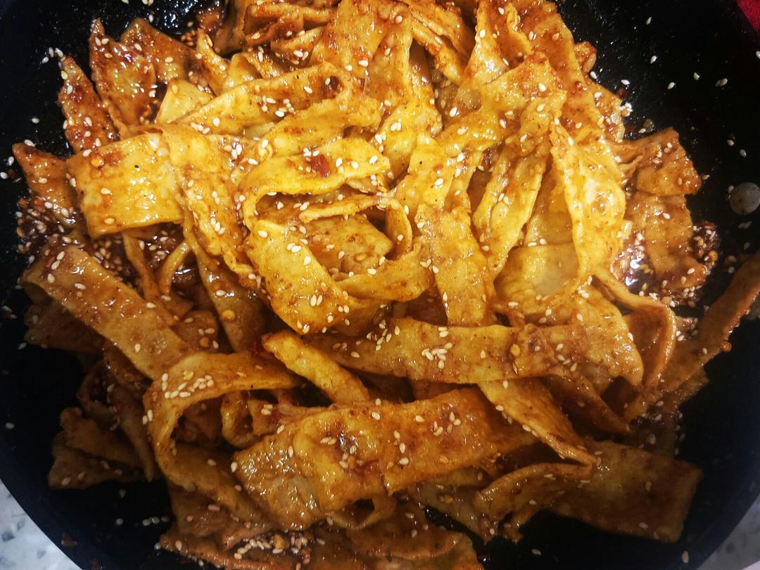 自制辣条（大米和面粉就可以做哦）