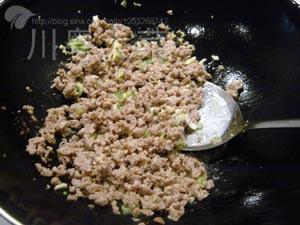 榄菜肉末炒豆角的做法 步骤4