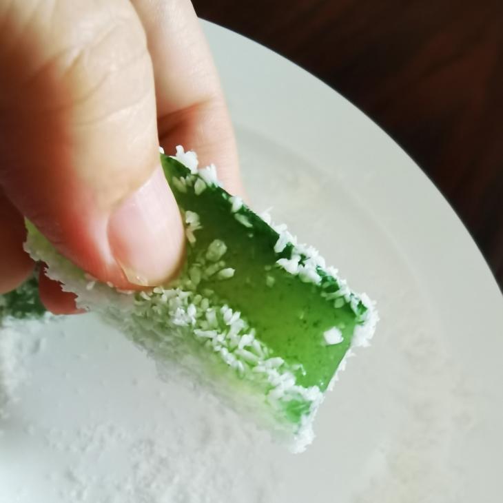 易做甜品+颜值系——黄瓜翠玉冻