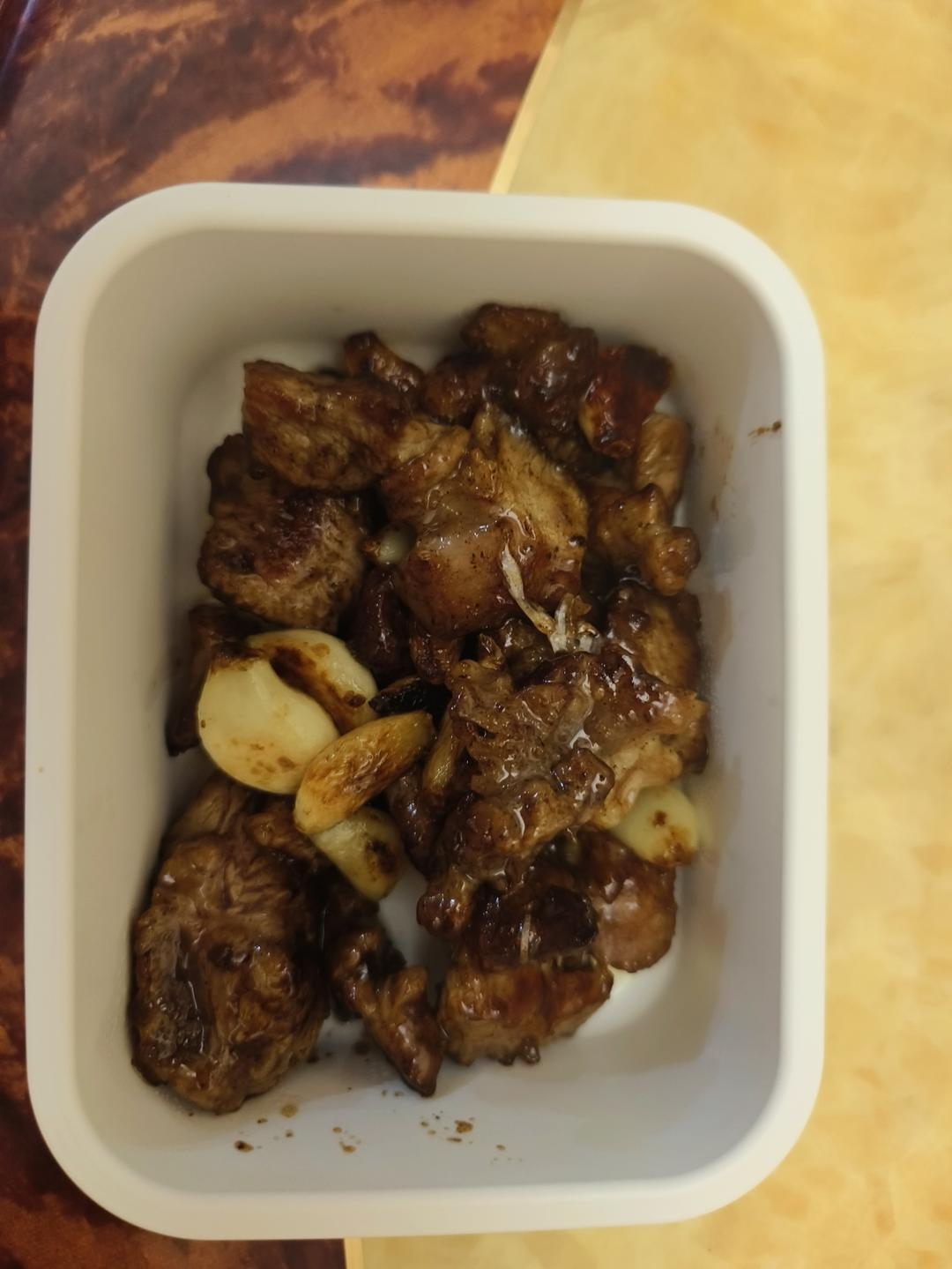 好吃到舔盘的蒜香黑椒牛肉粒