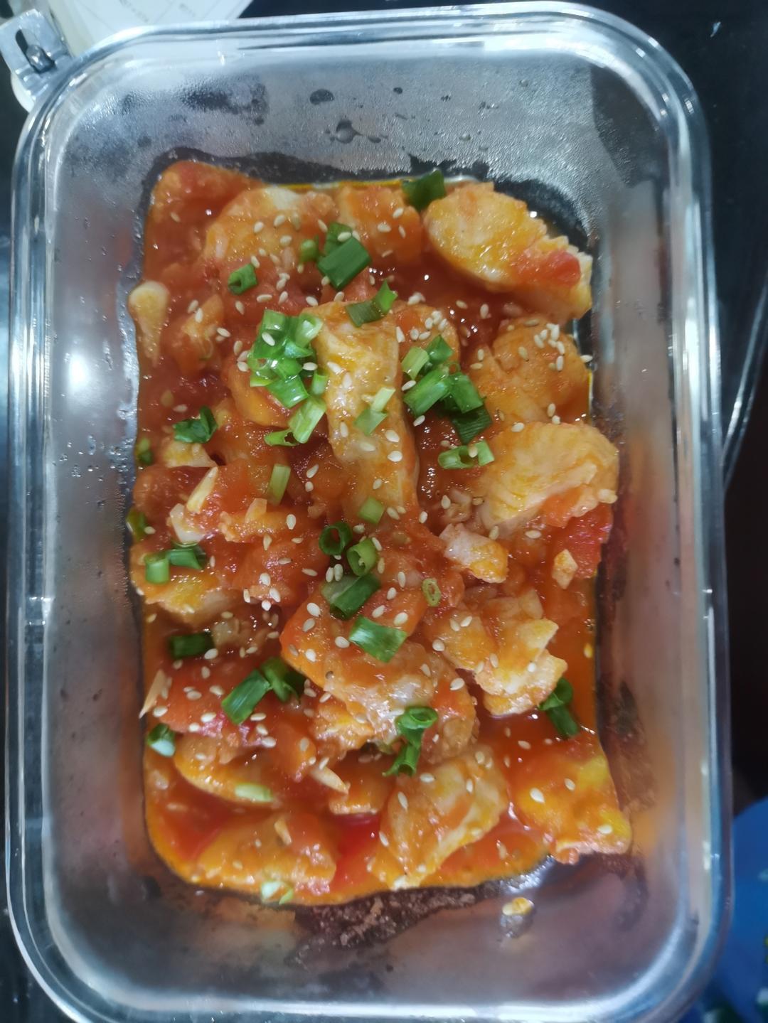 番茄鱼巴沙鱼（也可以用番茄龙利鱼），番茄酱汁超浓郁，营养又下饭！