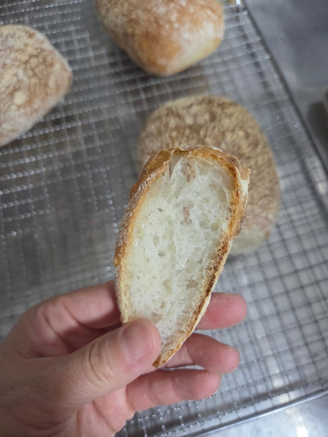 恰巴塔面包  Ciabatta