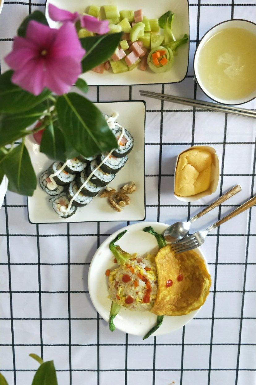 小学生早餐