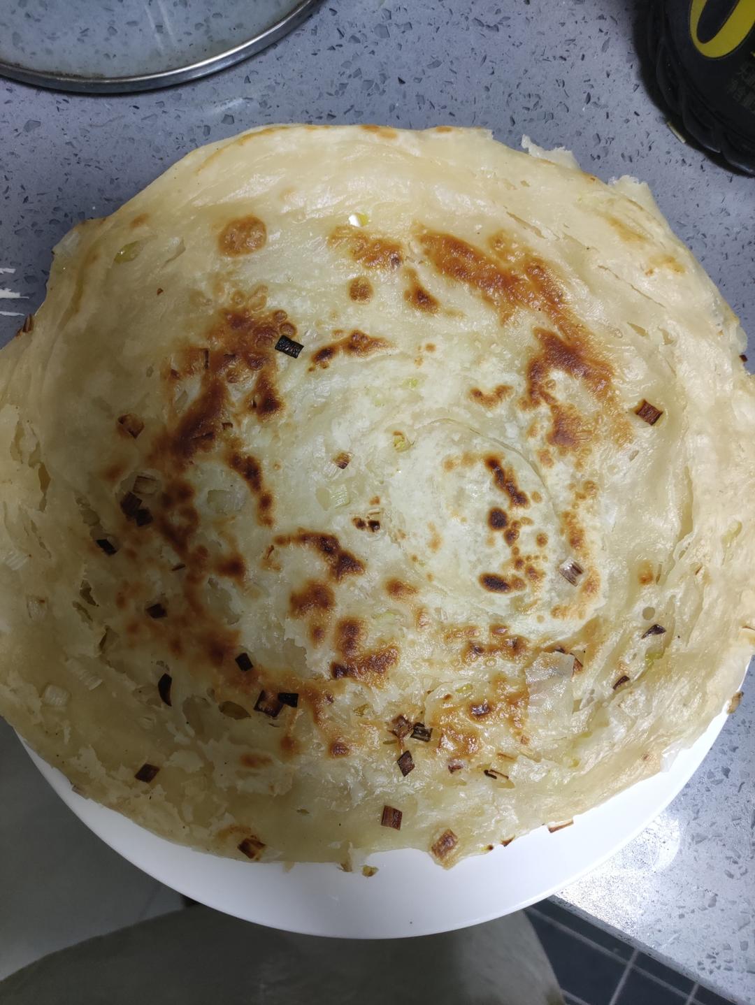 香酥芝麻葱油饼 外酥里软层次多 附细节视频详解