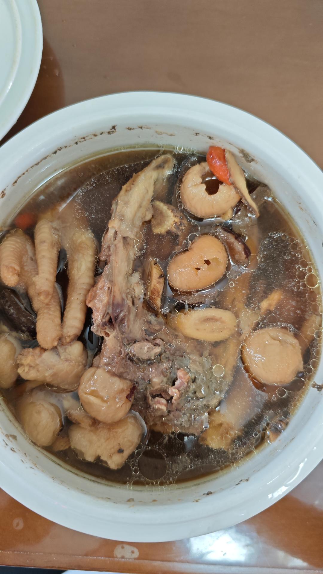 党参黄芪炖鸡汤