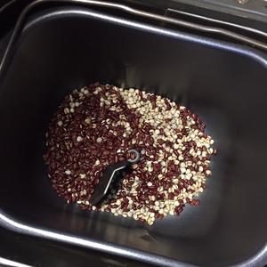 红豆薏仁除湿茶（懒人面包机版）的做法 步骤1