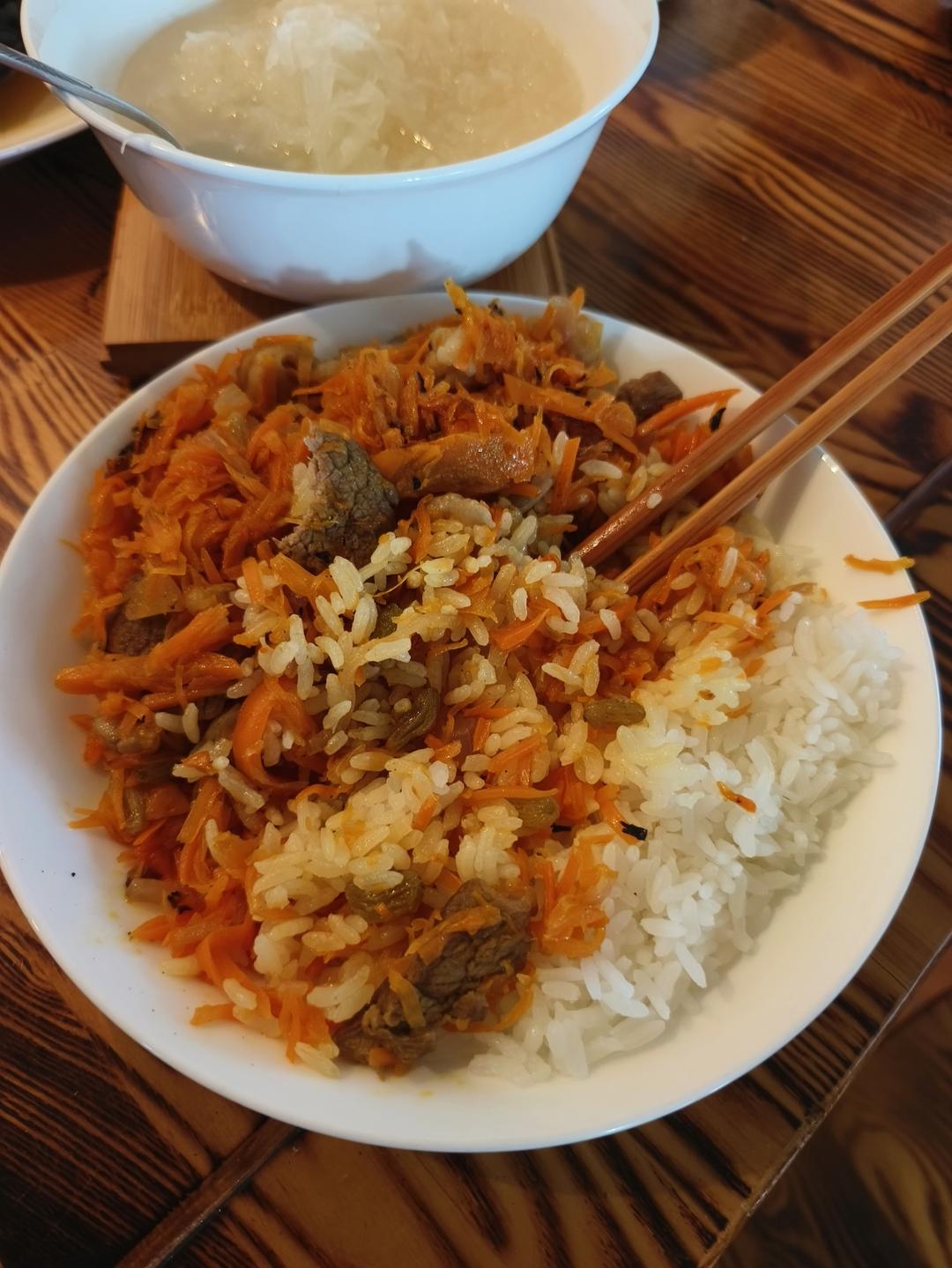 羊肉抓饭