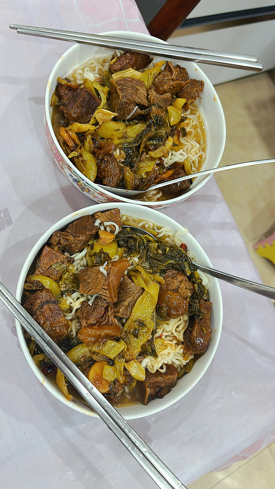 老坛酸菜牛肉面