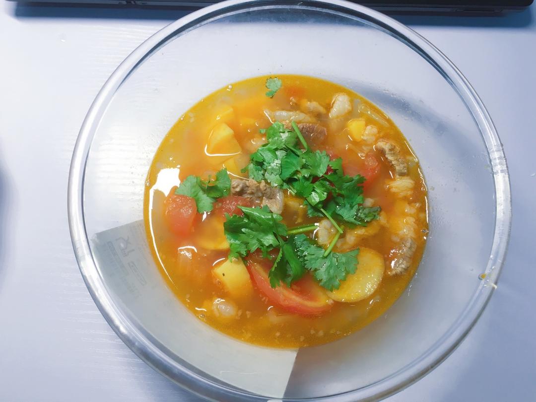 番茄土豆炖牛腩