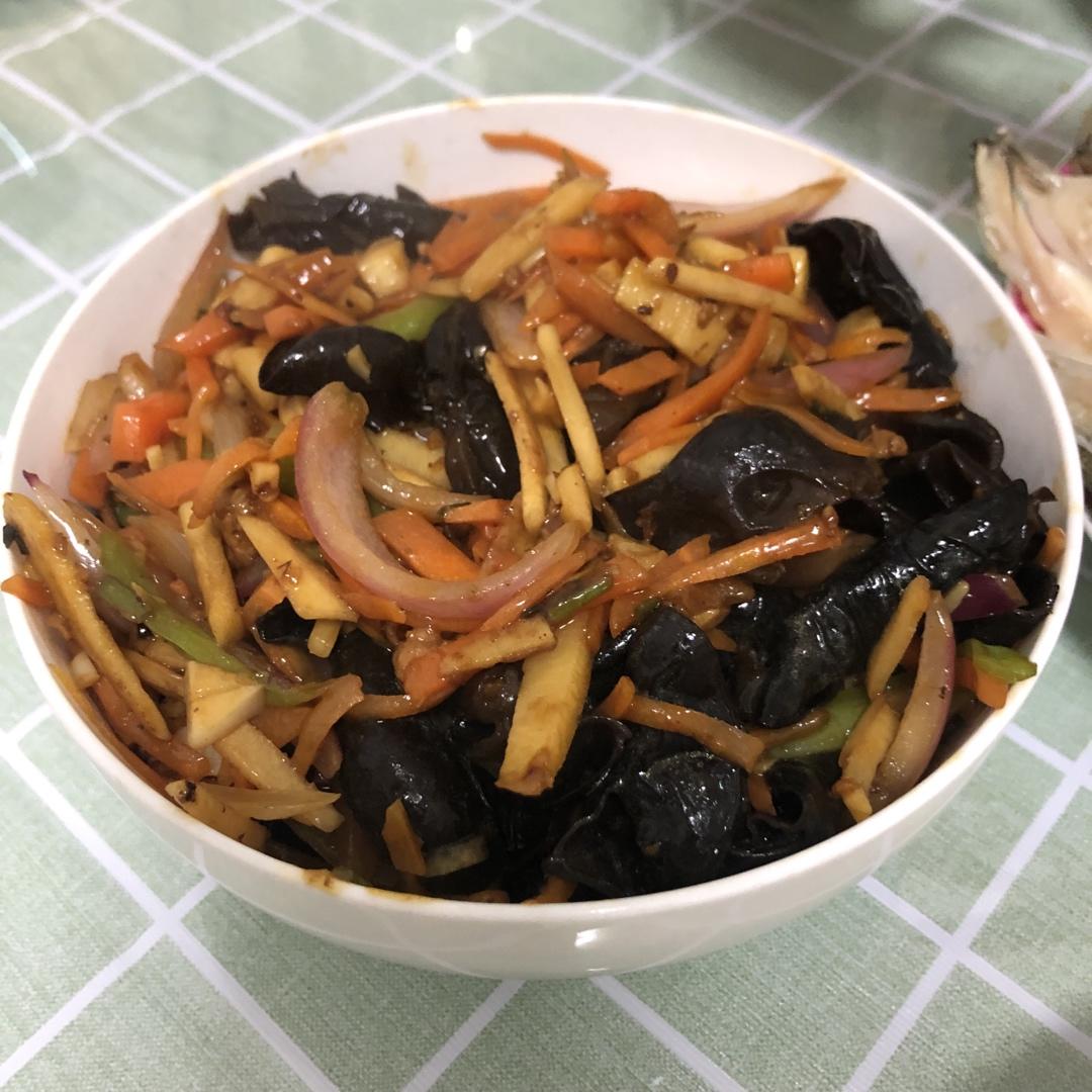 超好吃的鱼香肉丝（做法相当简单，一看就会）