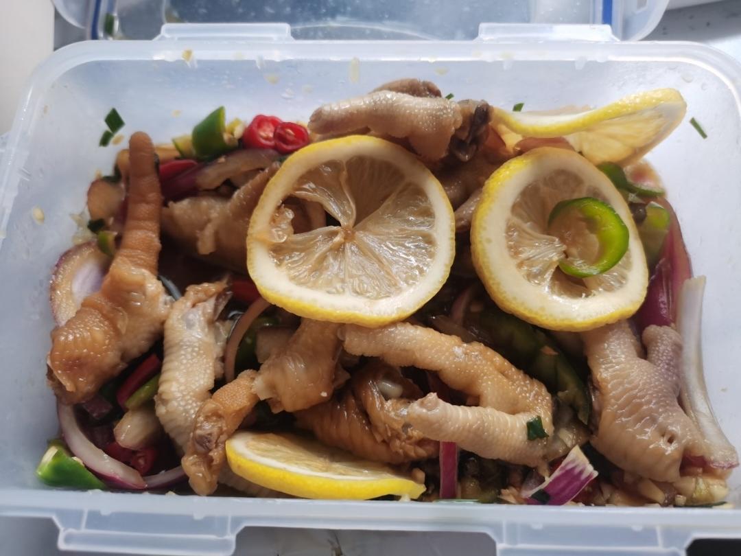 网红柠檬酸辣鸡爪