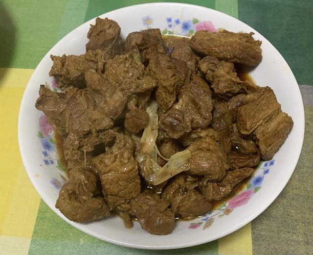 红烧牛肉（不吃会后悔一辈子）老北京家常味道，实惠又好吃，减肥好菜的做法