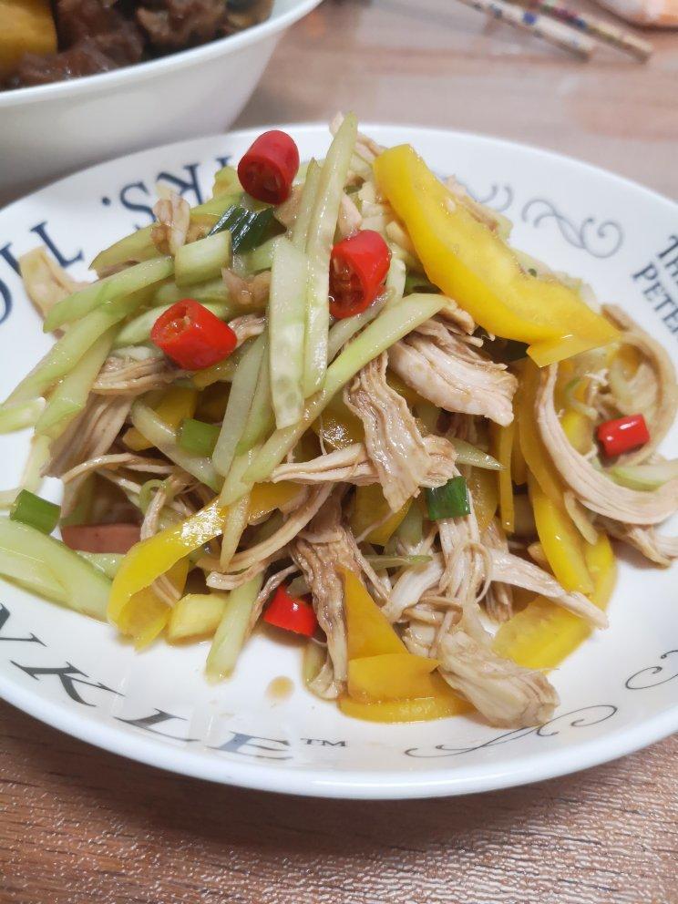 吃一口就上瘾！韩式凉拌鸡丝