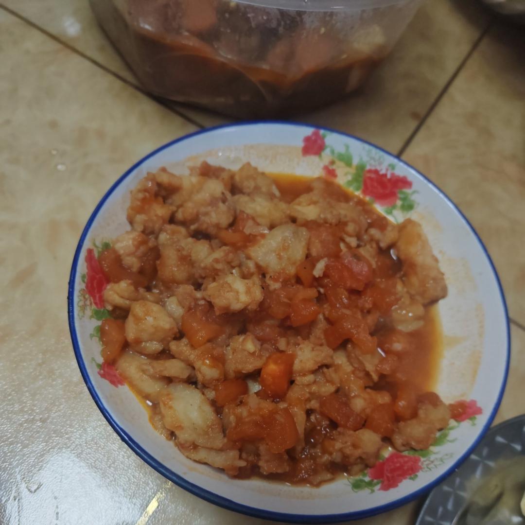 番茄鱼巴沙鱼（也可以用番茄龙利鱼），番茄酱汁超浓郁，营养又下饭！