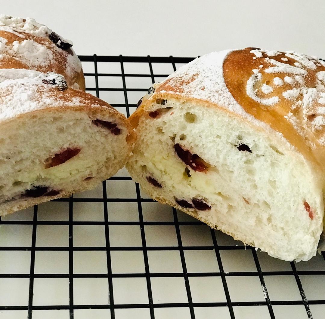 《Tinrry+》蔓越莓乳酪软欧（帅帅小厨）