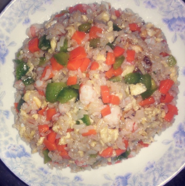 粒粒炒饭（米饭不粘粒粒分明的方法）
