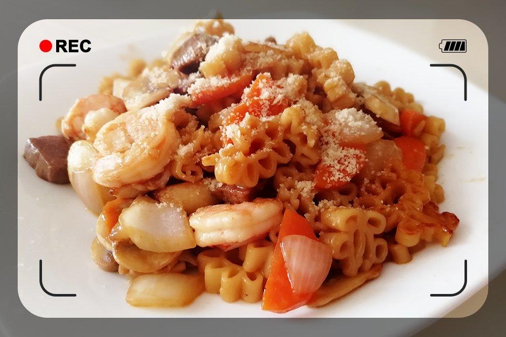 意面金蒜黑椒虾