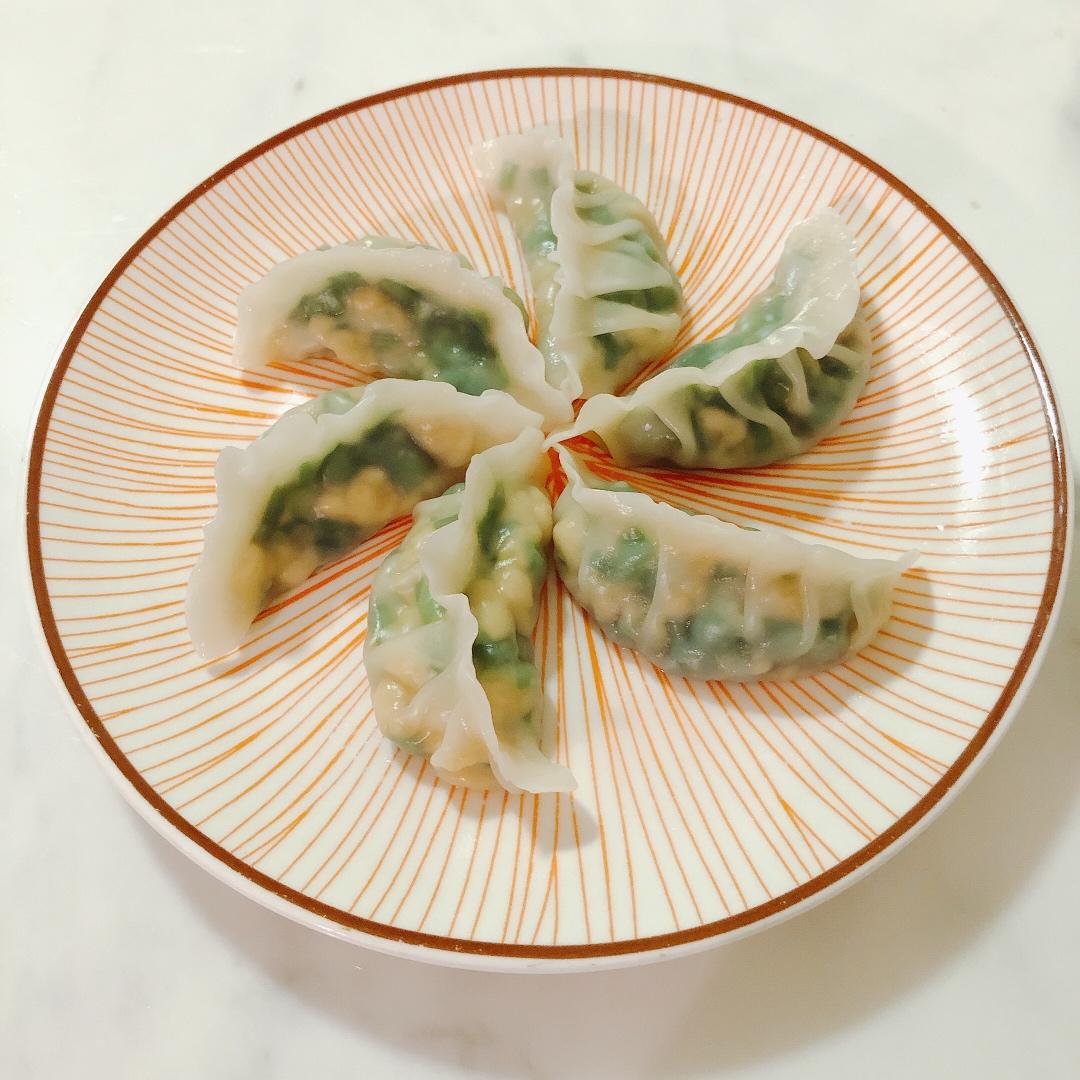 经典的韭菜鸡蛋馅儿饺子 怎么吃都不会腻