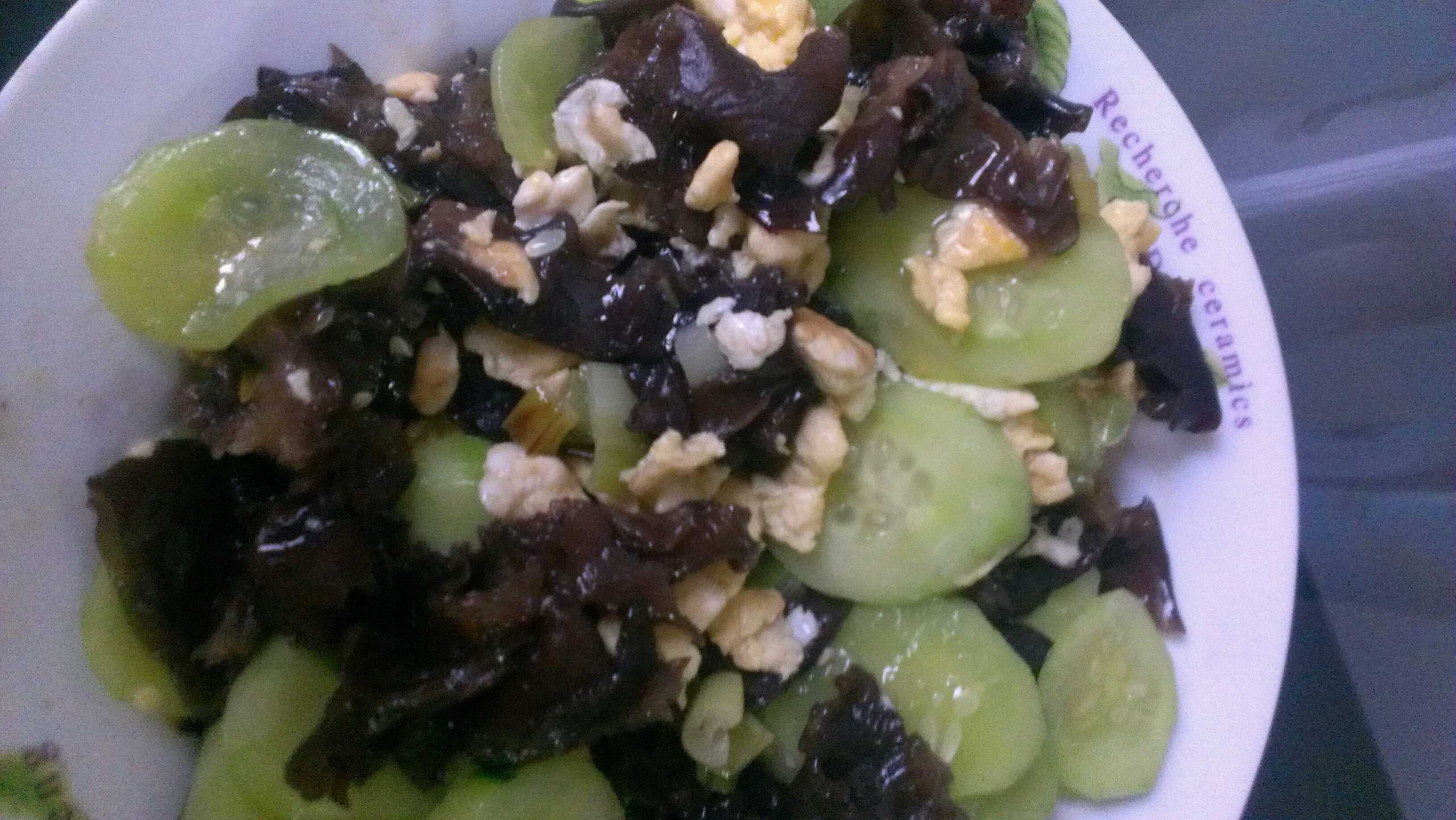 黄瓜木耳炒鸡蛋