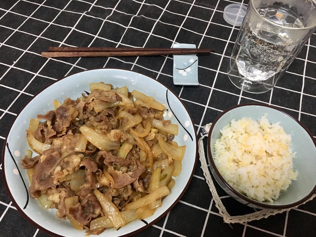洋葱炒牛肉