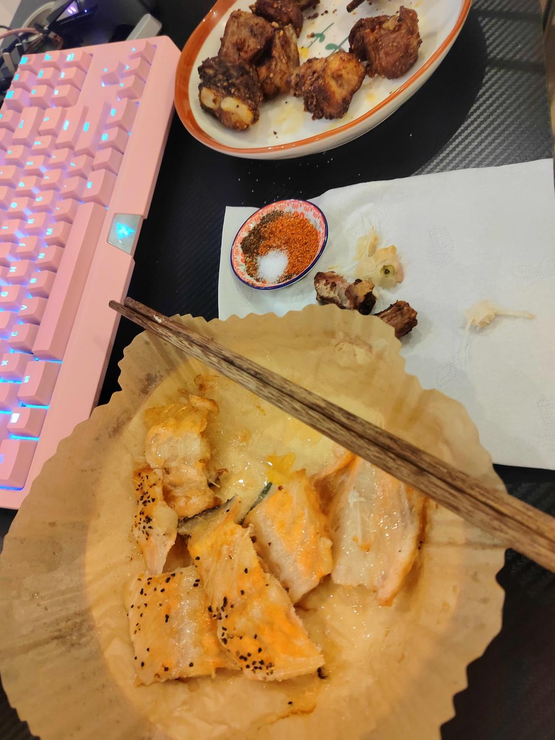 空气炸锅蒜香排骨，巨香巨好吃，简单易操作