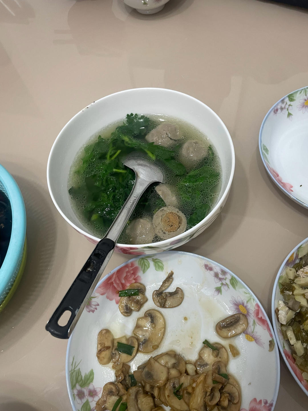 茼蒿的最佳搭配是牛