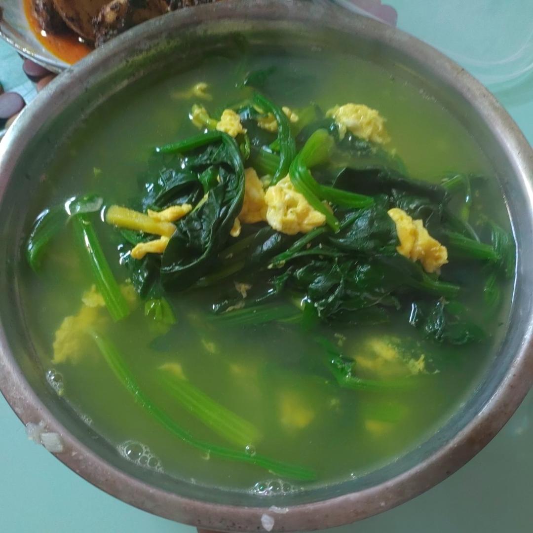 菠菜鸡蛋汤