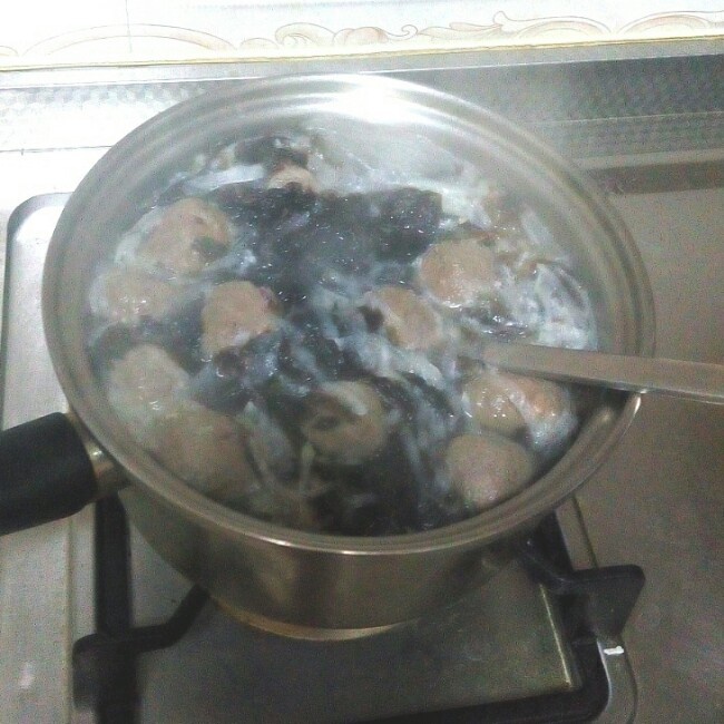 紫菜牛丸萝卜汤