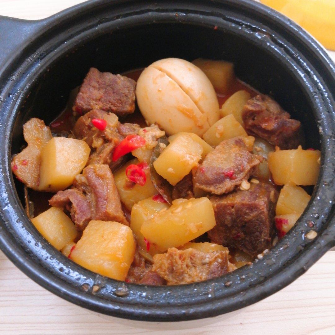 土豆焖牛腩