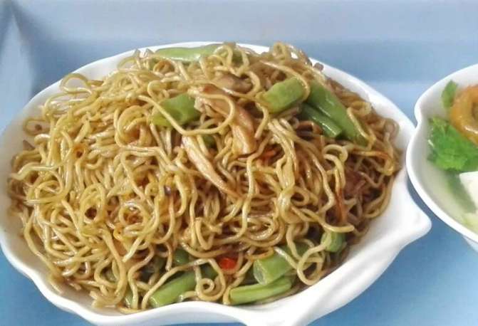 幸福面，幸福每一天~鲜蔬焖面·圆满素食