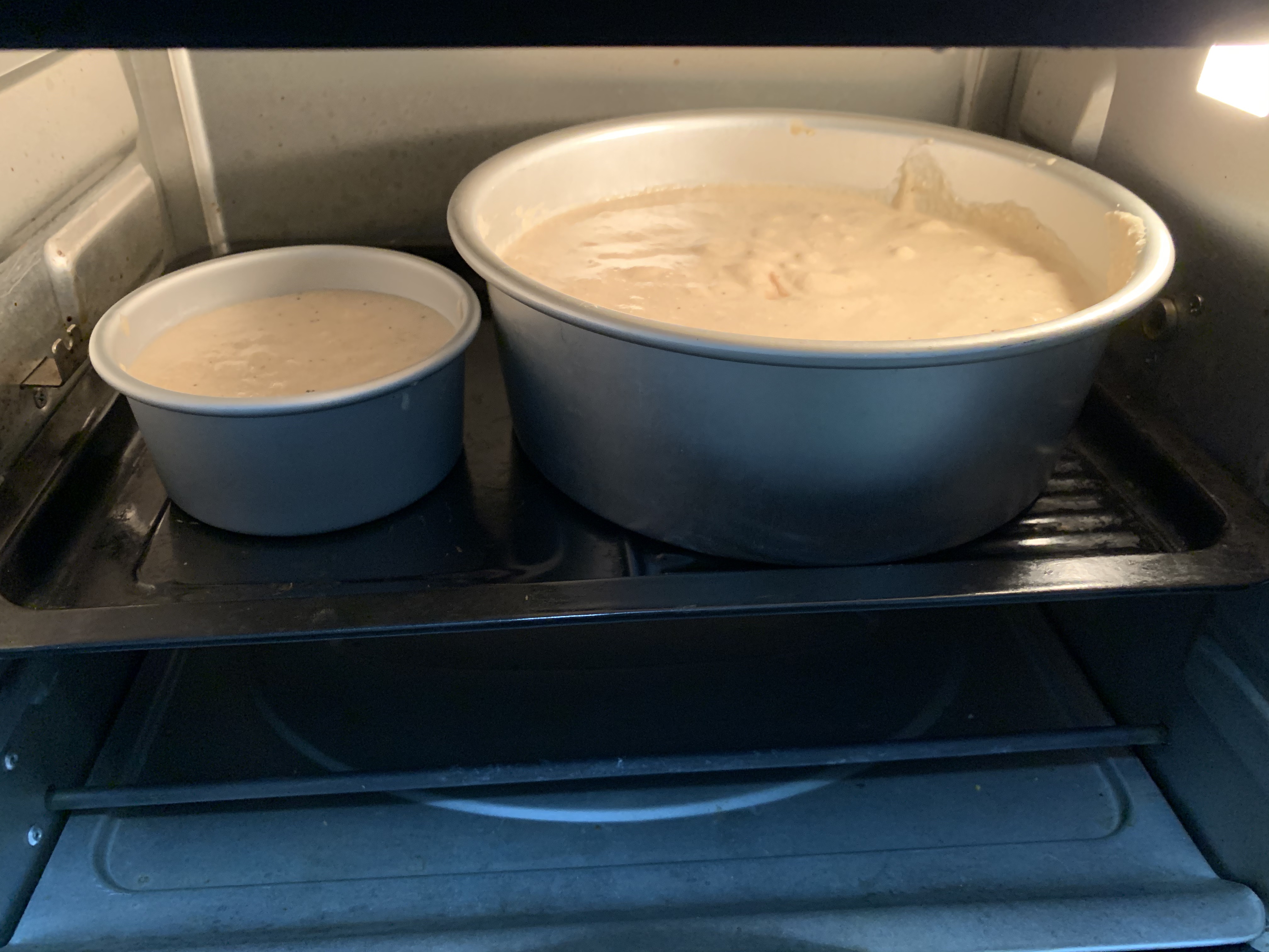 奶油裱花蛋糕的做法 步骤1