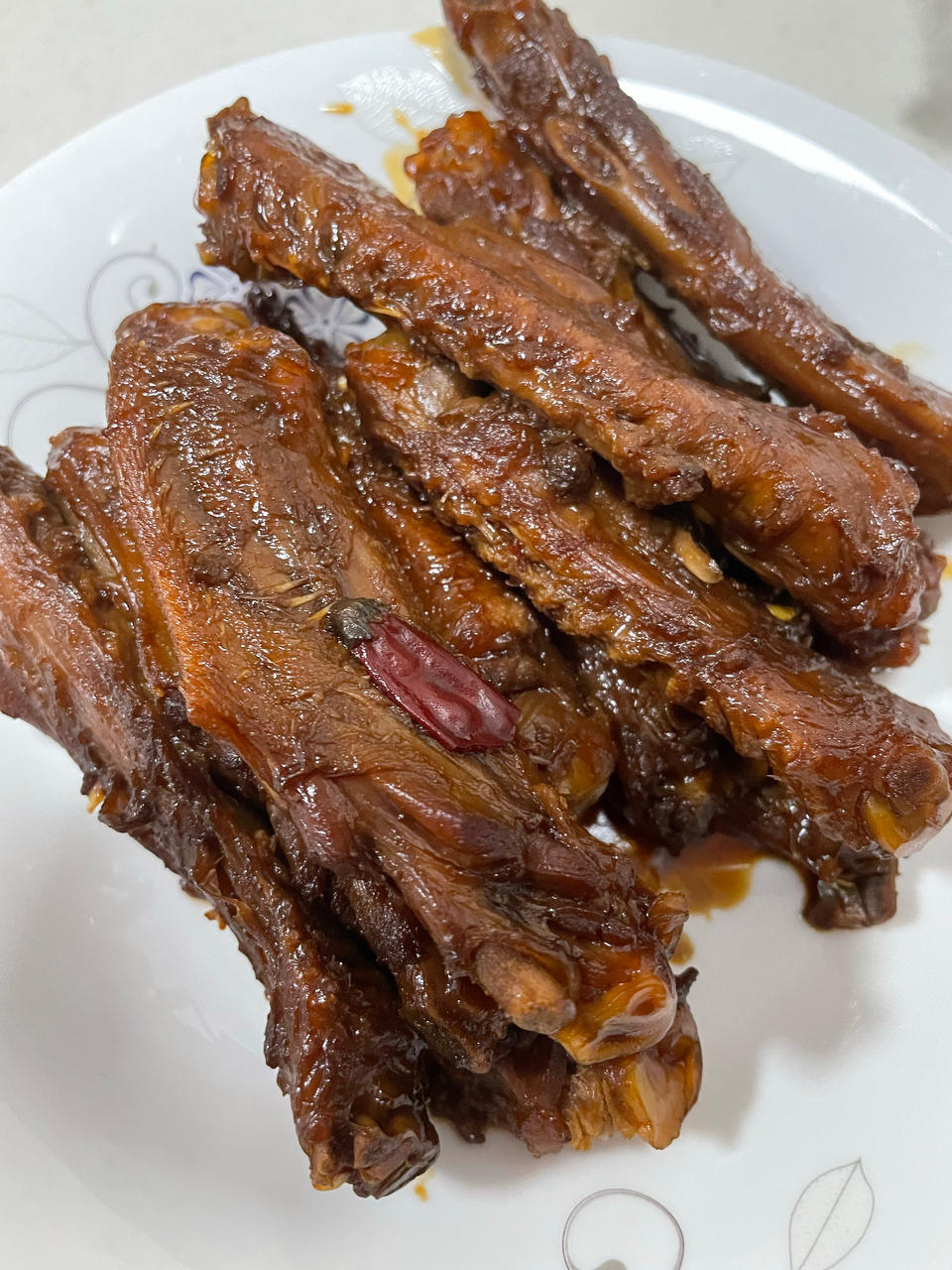 自制周黑鸭卤鸭翅鸭锁骨甜辣