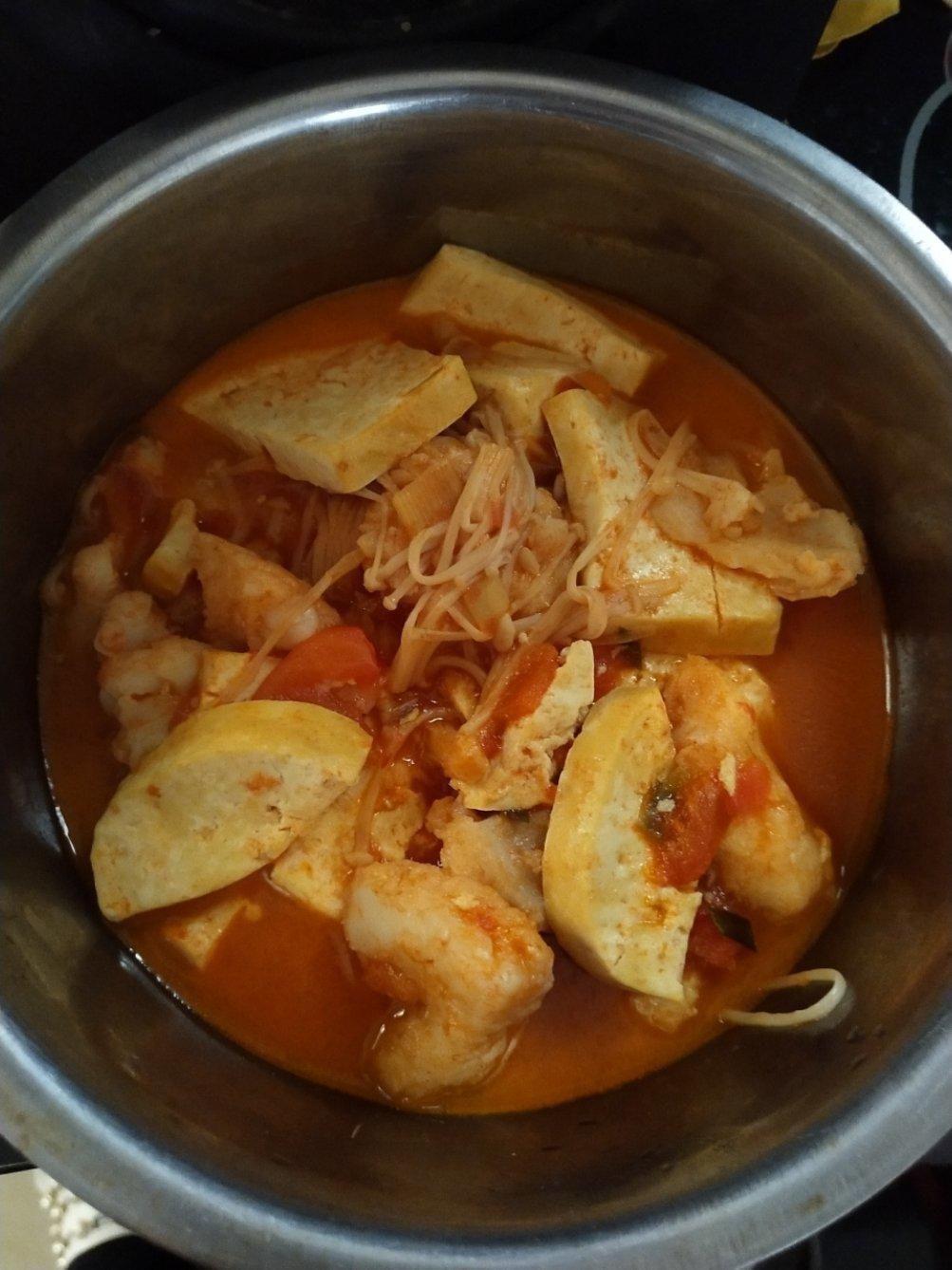 龙利鱼豆腐煲