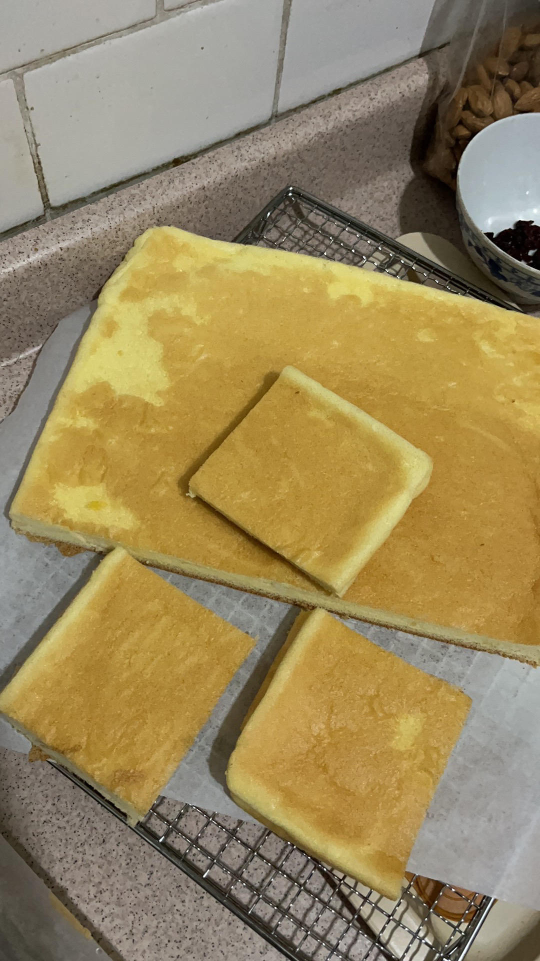 蛋糕卷这样做‼️不掉皮不开裂（小视频食谱）