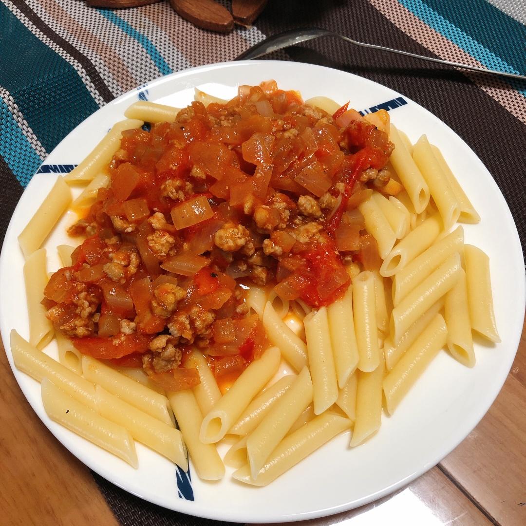 （完胜必胜客的）番茄肉酱意大利面～