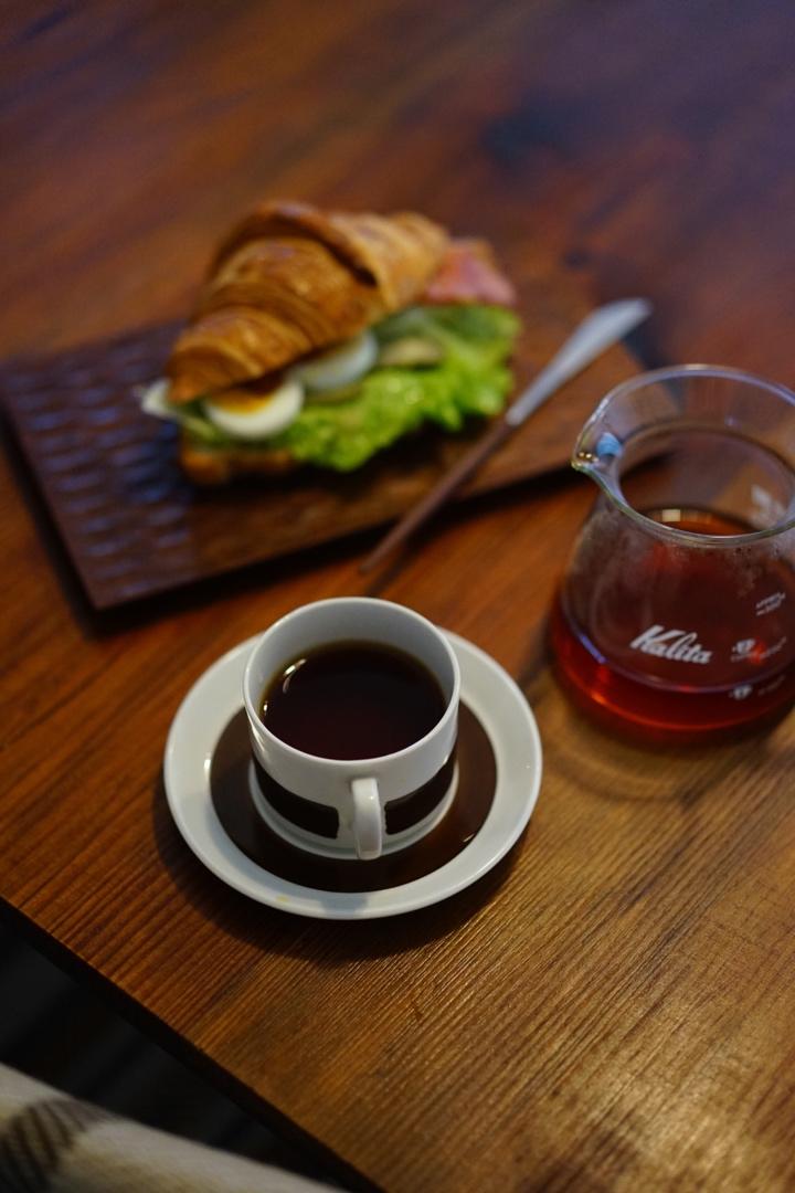 但凭手冲一杯[咖啡]